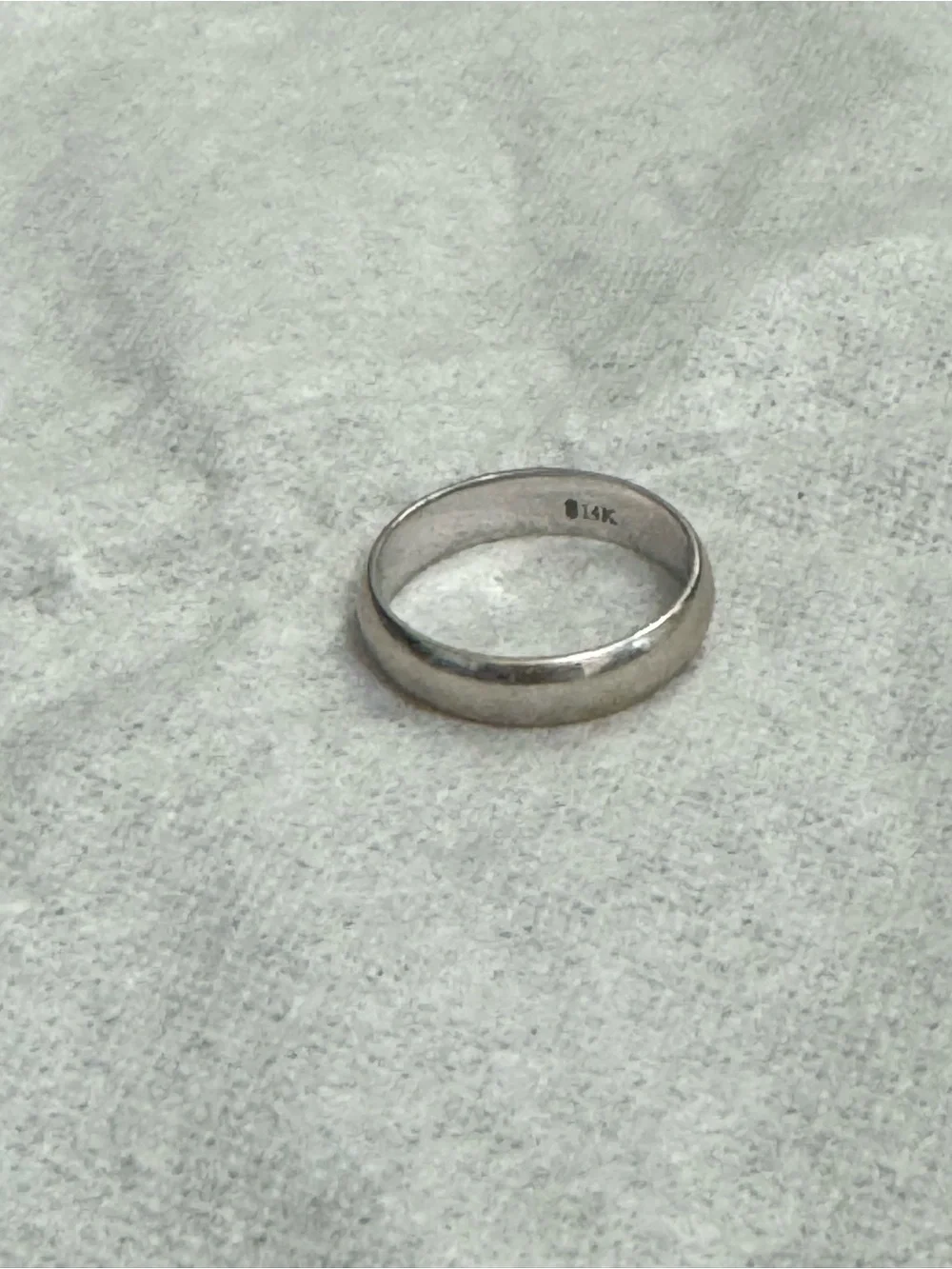 Blue Nile classic 14k